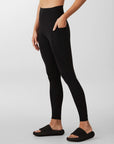 Essential Pocket Legging