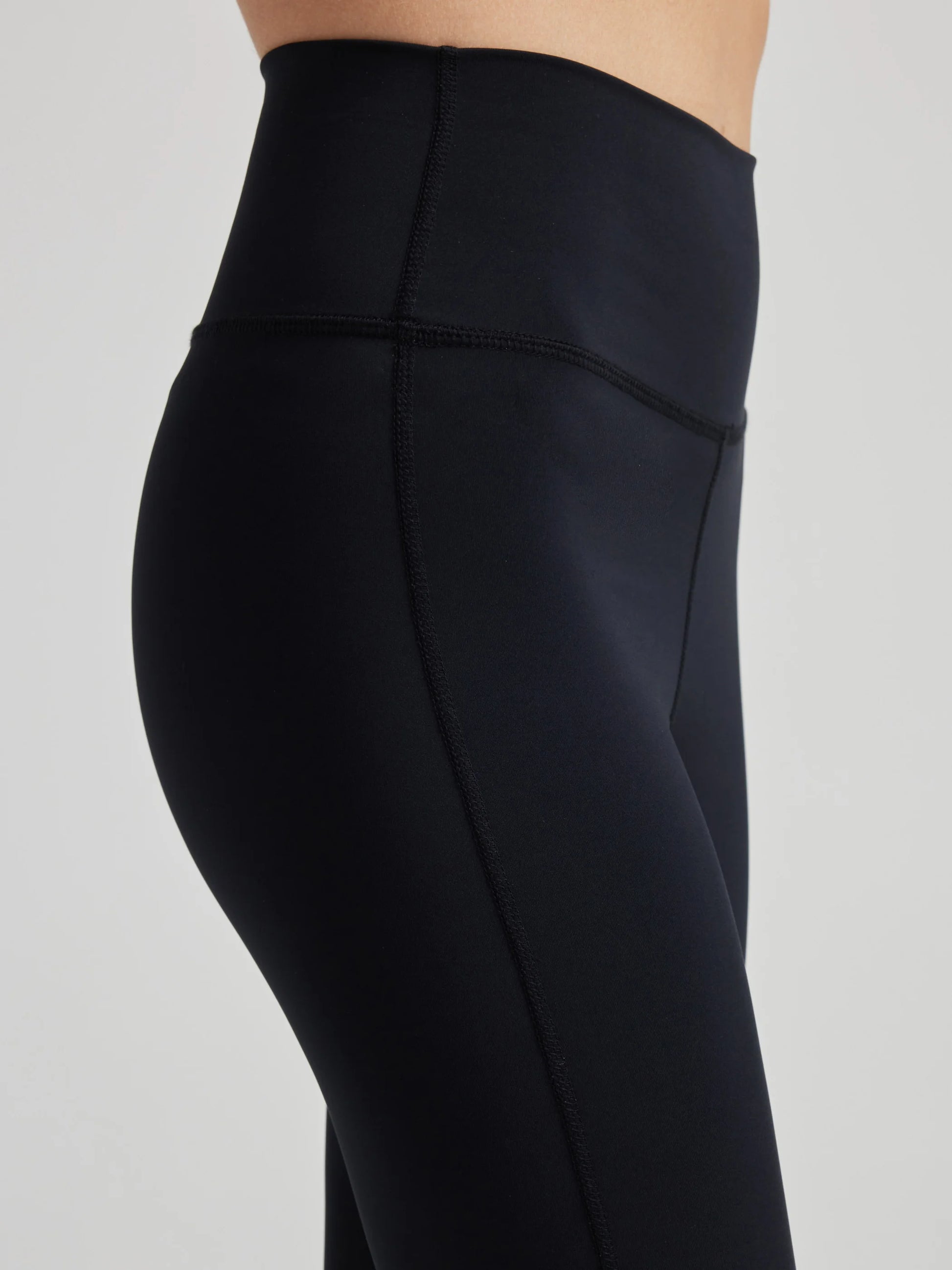Essential Flare Legging Losano