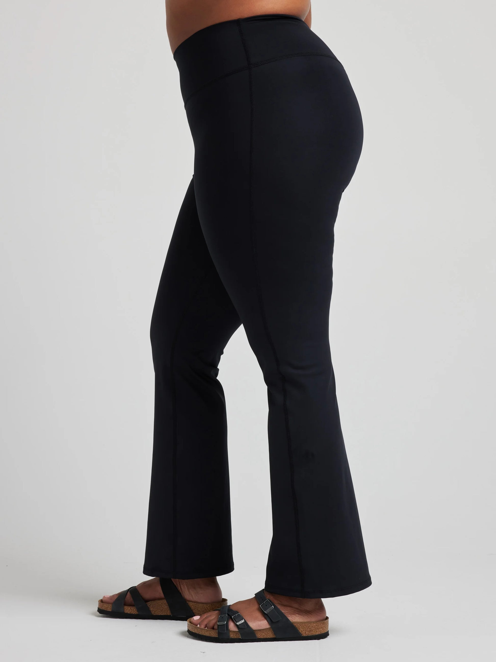 Essential Flare Legging Losano